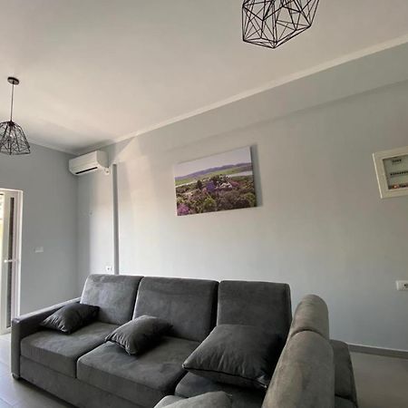 Sunmoon Apartments Sarandë Exterior foto