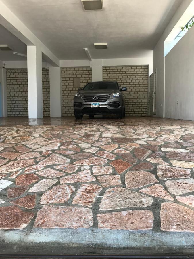 Sunmoon Apartments Sarandë Exterior foto